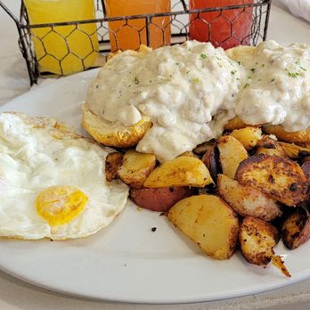 Morning Squeeze - Biscuits and gravy, small red potatoes and eggs, supposedly, over-easy. - Breakfast & Brunch Near Me - Phoenix, Arizona Morning Squeeze - Biscuits and gravy, small red potatoes and eggs, supposedly, over-easy. - Breakfast & Brunch Near Me - Phoenix, Arizona