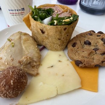 United Club - Yummy - Airport Lounges Near Me - Chicago, Illinois United Club - Yummy - Airport Lounges Near Me - Chicago, Illinois