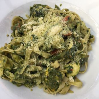 Robins Restaurant - Pasta primavera - New American Near Me - Cambria, California Robins Restaurant - Pasta primavera - New American Near Me - Cambria, California