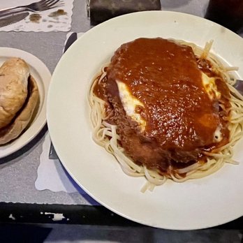 DiOrio's Circle Cafe - Chicken Parm and add on garlic bread - Cafes Near Me - Somers Point, New Jersey