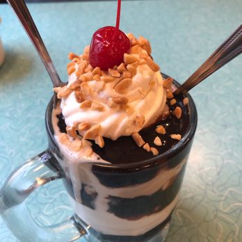 Old Town Slidell Soda Shop - Hot fudge sundae - Ice Cream & Frozen Yogurt Near Me - Slidell, Louisiana Old Town Slidell Soda Shop - Hot fudge sundae - Ice Cream & Frozen Yogurt Near Me - Slidell, Louisiana