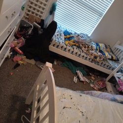 Tashaunas Maid Service - BEFORE-The children's bedroom