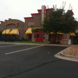 Fuddruckers