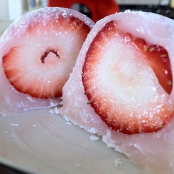 Kogetsu-do - A cross-section of the FRESH strawberry manju. - Shaved Ice Near Me - Fresno, California