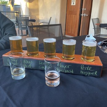 Hops Brewery - FLIGHT samples of Beers and Hard Ciders - Breweries Near Me - Los Ranchos de Albuquerque, New Mexico