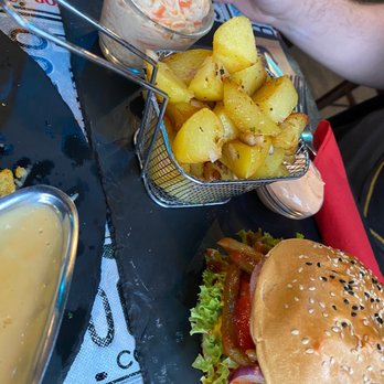 Route 46 - Burger - American Near Me - Dusseldorf, NW Route 46 - Burger - American Near Me - Dusseldorf, NW