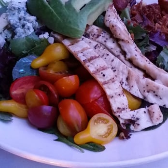 Broadway Grill - chopped salad - American Near Me - Burlingame, California
