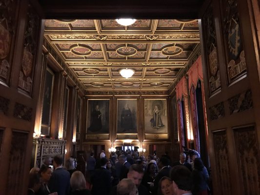 House of Commons by null