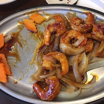 Oishii Japanese Restaurant - I ordered the Teriyaki Shrimp. The meal doesn't come with rice or noodles both are extra. The sauce was over powering. - Japanese Near Me - Jesup, Georgia