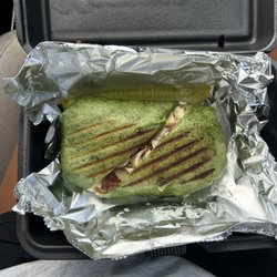 Momma Goldberg's Deli
