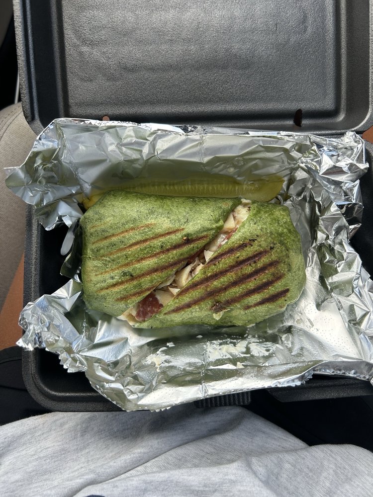 Food from Momma Goldberg's Deli