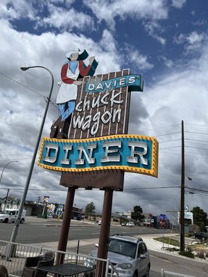 Davies' Chuck Wagon Diner by null