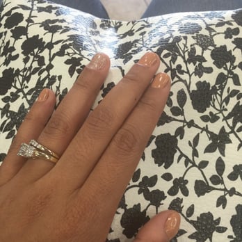 Nails By Julia - Manicure with gel - Nail Salons Near Me - Bakersfield, California