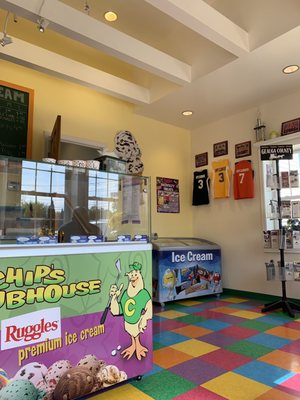 Chip's Clubhouse by null