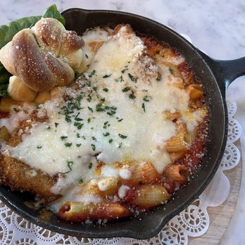 Due Amici Pizza & Pasta Bar - Chicken Parm Entree - Pizza Near Me - Tampa, Florida Due Amici Pizza & Pasta Bar - Chicken Parm Entree - Pizza Near Me - Tampa, Florida