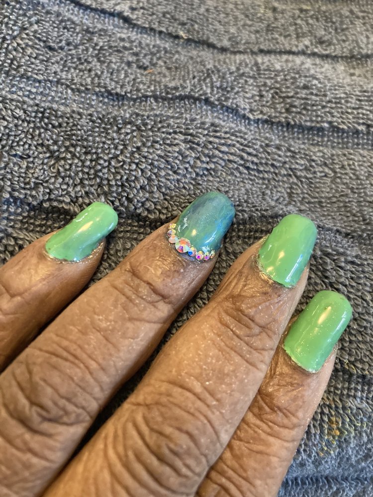 HAND&FEET BY ELISE Updated September 2024 12 Photos Laurel