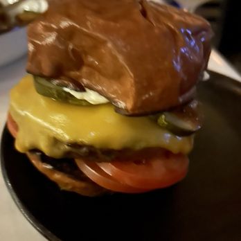 Magnolia House - House Burger - Cocktail Bars Near Me - Pasadena, California Magnolia House - House Burger - Cocktail Bars Near Me - Pasadena, California