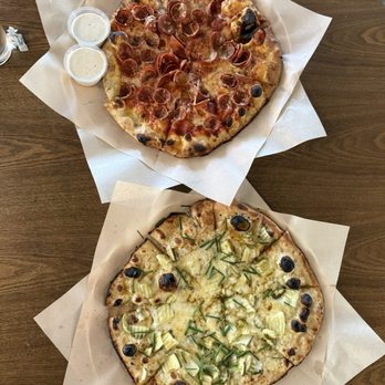 Moonraker Millhouse - Pizzas - Breweries Near Me - Cameron Park, California