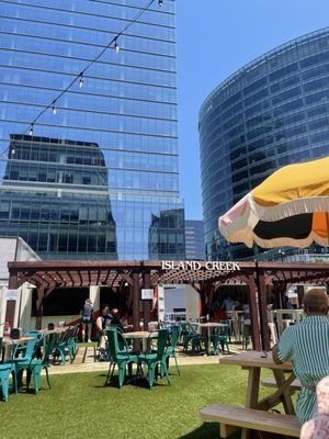 Island Creek Oyster Retail Shop by null