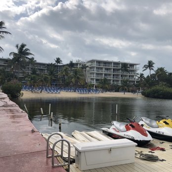 Gus' Grille - Reefhouse Resort & Marina - Beach area - Seafood Near Me - Key Largo, Florida