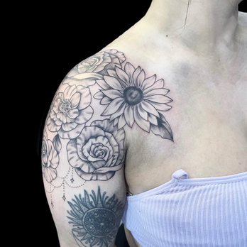 Art Nouveau - Keke - Tattoo Near Me - London, XGL