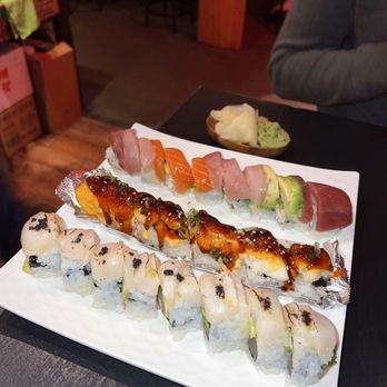 Domo - Castro Special Roll, Domo Roll, Black pearl - Sushi Bars Near Me - San Francisco, California