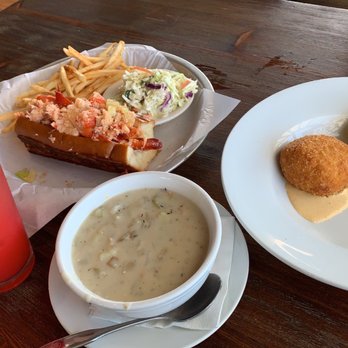 Sam's Chowder House - Raspberry lemonade, naked lobster roll with fries, small clam chowder, crab cake - Seafood Near Me - Half Moon Bay, California Sam's Chowder House - Raspberry lemonade, naked lobster roll with fries, small clam chowder, crab cake - Seafood Near Me - Half Moon Bay, California