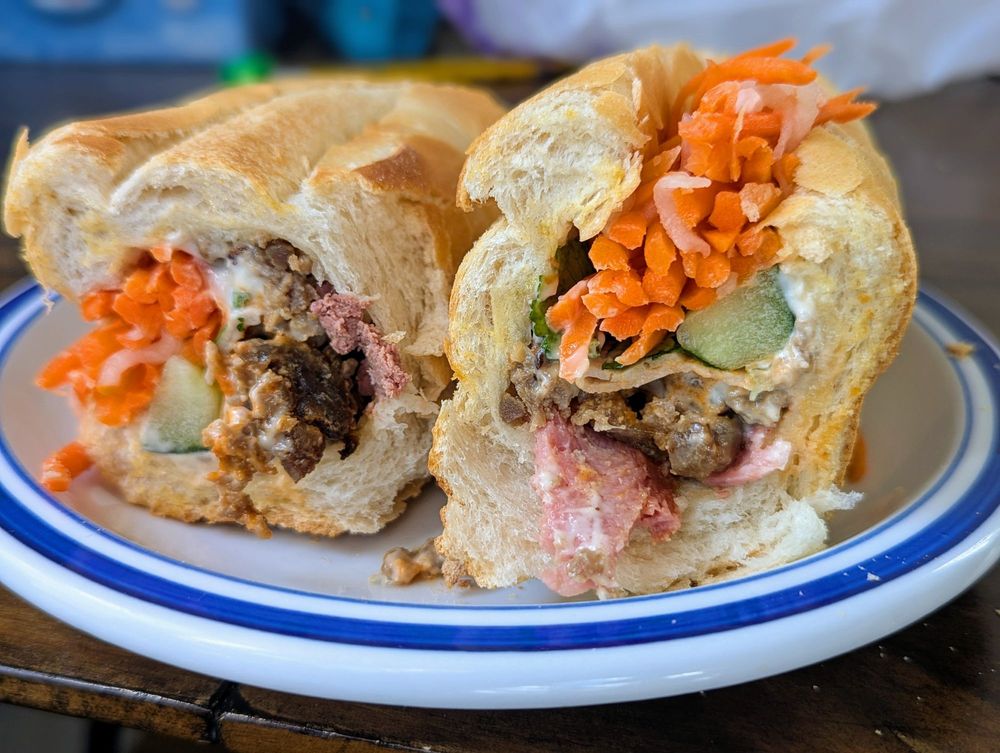 Banh Mi Place