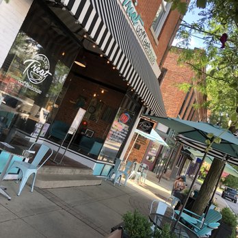 Mains Treat Coffeehouse - Storefront/patio area - Coffee & Tea Near Me - Romeo, Michigan Mains Treat Coffeehouse - Storefront/patio area - Coffee & Tea Near Me - Romeo, Michigan