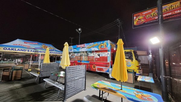 Aguachiles El Tamarindo by null