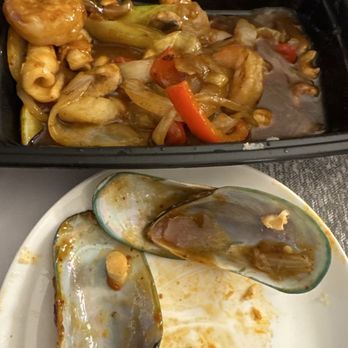 Siam Cafe - This store I think only has 0 star! Trash!!! Don't go!!! - Vietnamese Near Me - Cleveland, Ohio