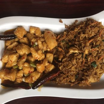 Leo's Asian Bistro - Spicy Chicken with fried rice....so good!!! - Asian Fusion Near Me - Lindale, Texas
