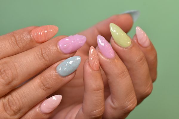 Hello Birdie Nail & Lash Lab by null