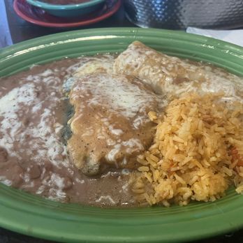 Las Rocas Bar & Grill - Chicken enchilada and Chile relleno with rice and beans - Mexican Near Me - Castaic, California Las Rocas Bar & Grill - Chicken enchilada and Chile relleno with rice and beans - Mexican Near Me - Castaic, California