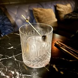 The Libation Room - Presentation of drink