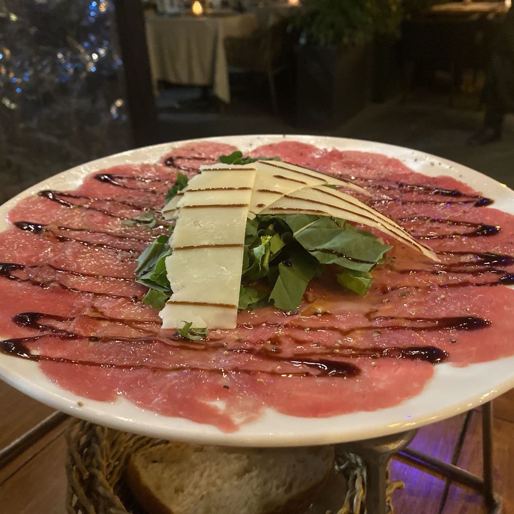 50 friends - Carpaccio di Manzo - Italian Near Me - México, D.F., DIF 50 friends - Carpaccio di Manzo - Italian Near Me - México, D.F., DIF