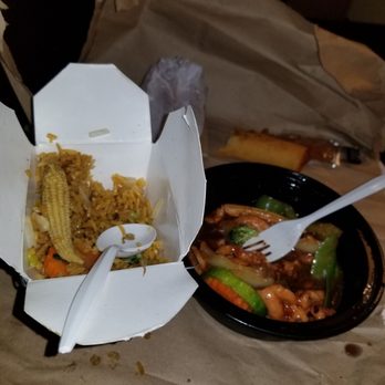 China Yan Chinese Restaurant - a bowl of noodles and a fork - Chinese Near Me - Homestead, Florida China Yan Chinese Restaurant - a bowl of noodles and a fork - Chinese Near Me - Homestead, Florida