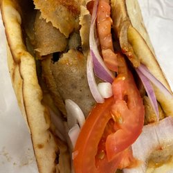 Victor's Kafe - Spicy Gyro