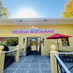 Los Compadres Mexican Restaurant