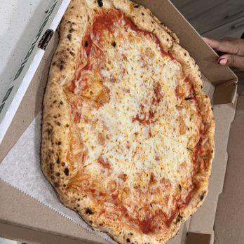 Pummarola - Midtown - Large cheese - Pizza Near Me - Miami, Florida Pummarola - Midtown - Large cheese - Pizza Near Me - Miami, Florida