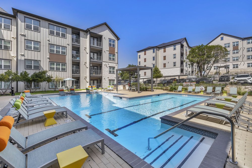 THE MONT APARTMENTS Updated September 2024 34 Photos & 10 Reviews