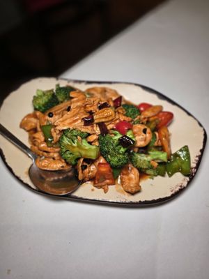 Ollie’s Sichuan Chinese Restaurant​ (成都印象) by null