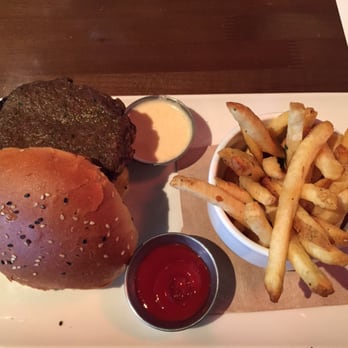Eureka! - Bone marrow burger - American Near Me - Hawthorne, California