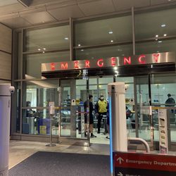 UCLA Medical Plaza - Entrance