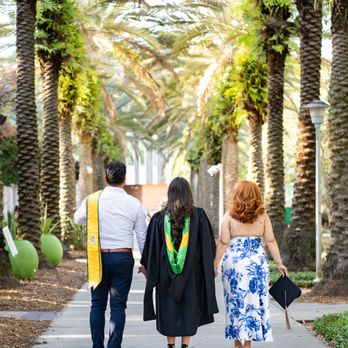 Lovelyn Photography - Senior session Tampa Florida - Session Photography Near Me Lovelyn Photography - Senior session Tampa Florida - Session Photography Near Me