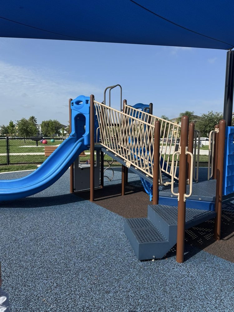 Summerlake Park Image