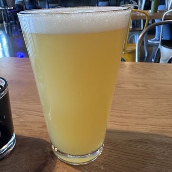 Smog City Brewing - Hazy IPA - Breweries Near Me - Glendora, California Smog City Brewing - Hazy IPA - Breweries Near Me - Glendora, California