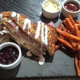 Monte Cristo Sandwich