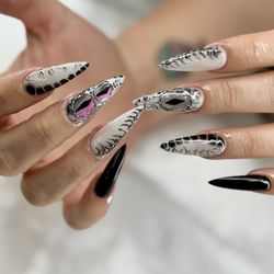Villaggio Nail & Lashes