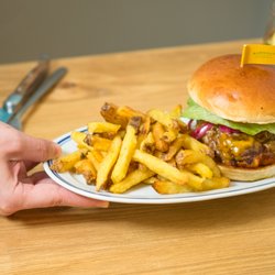 Burnout - Chhezebrgr con patatas